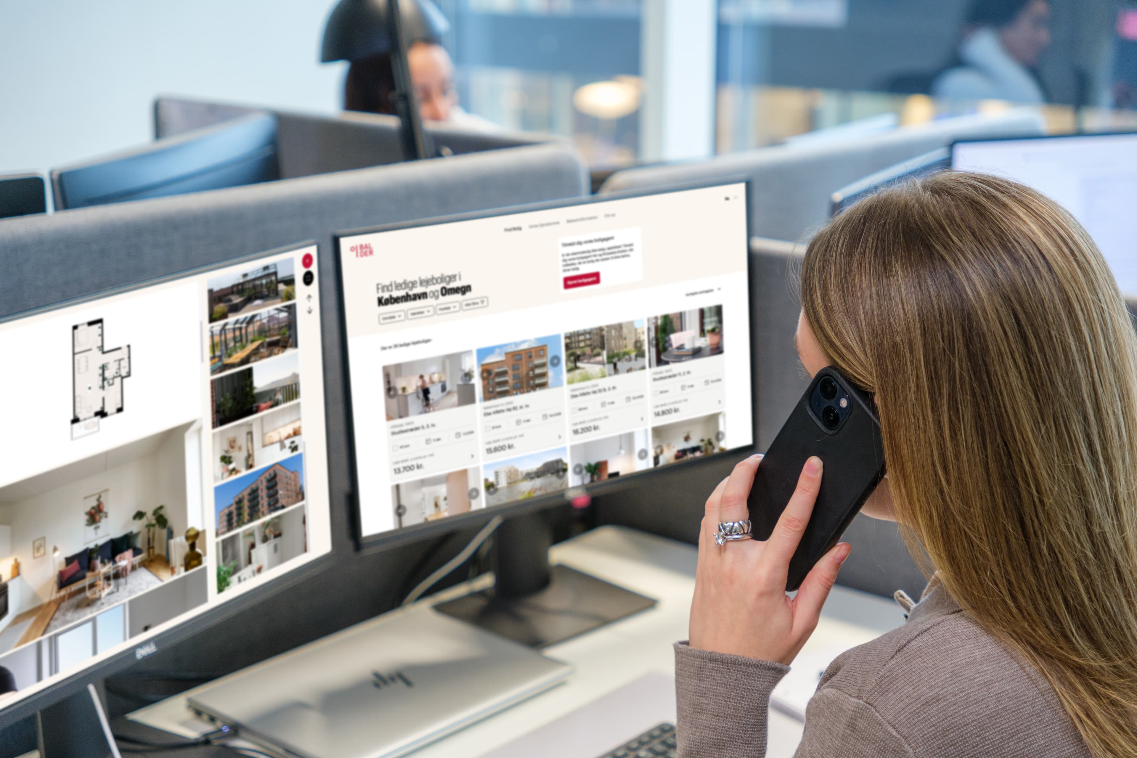 Kundeservicemedarbejder fra Balder taler i telefon