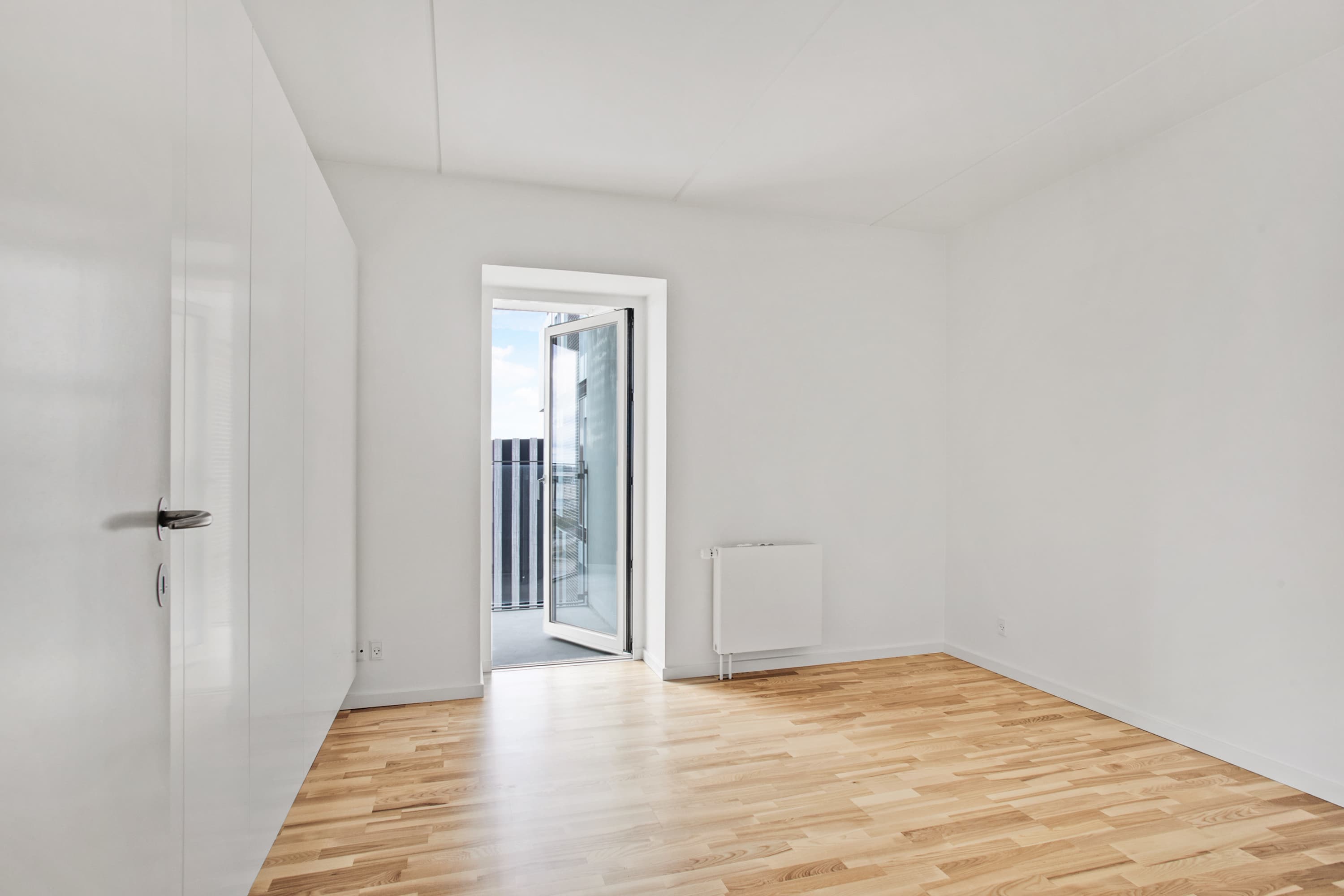 Stor 2 værelses lejlighed med altan 4