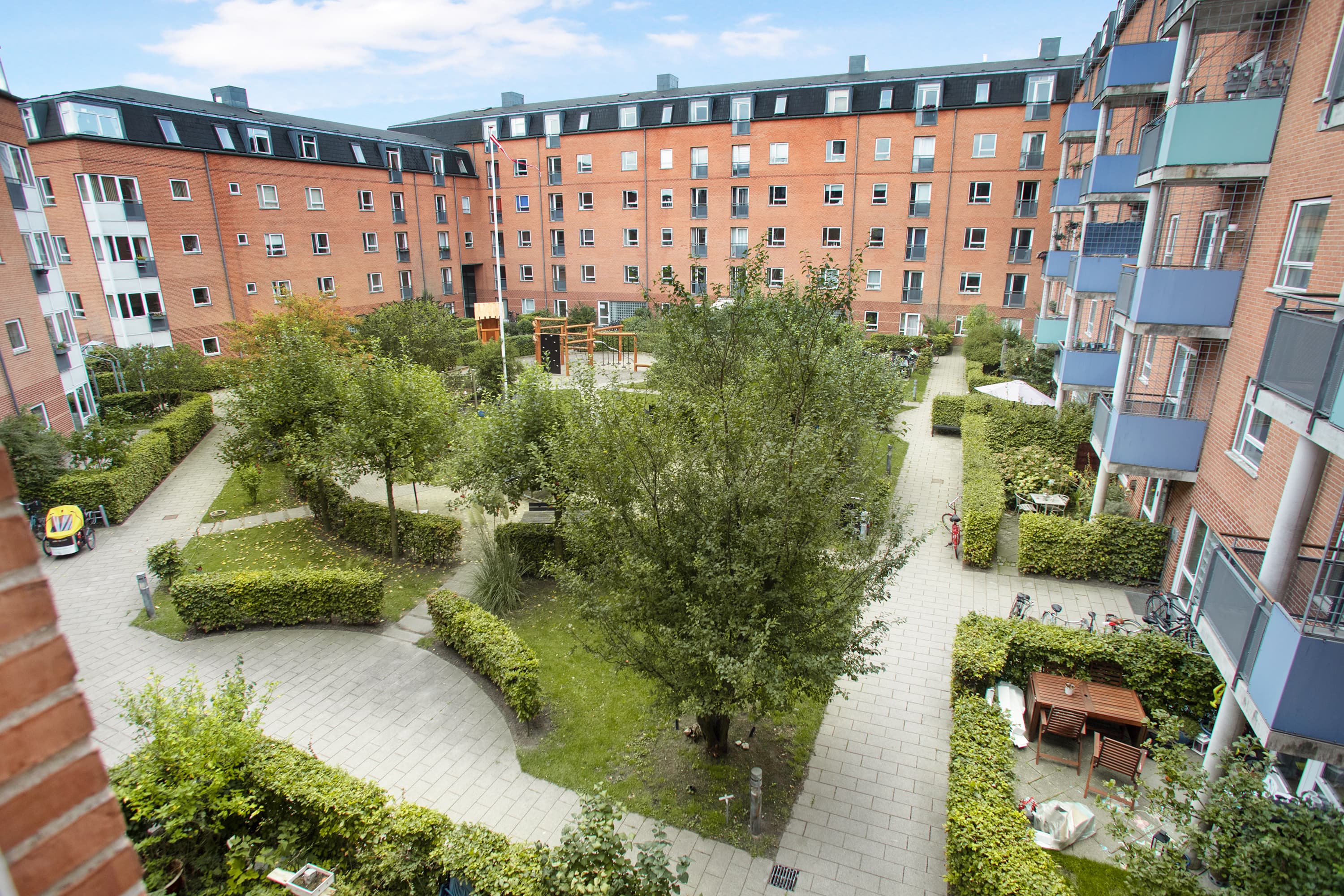 Stor 3 værelses lejlighed med masser af lys 4