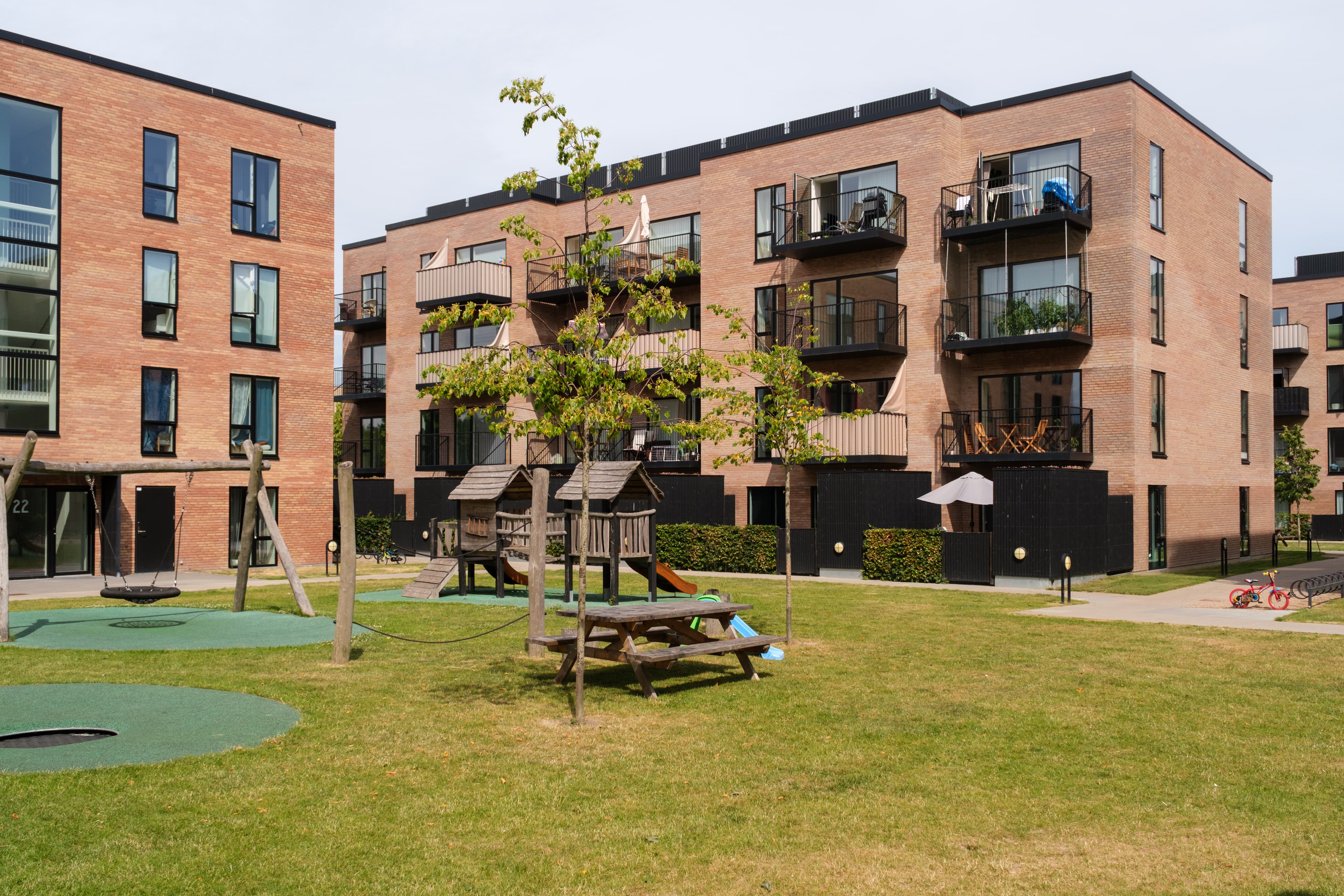 Courtyard area at the Agerhusene property in Høje Taastrup