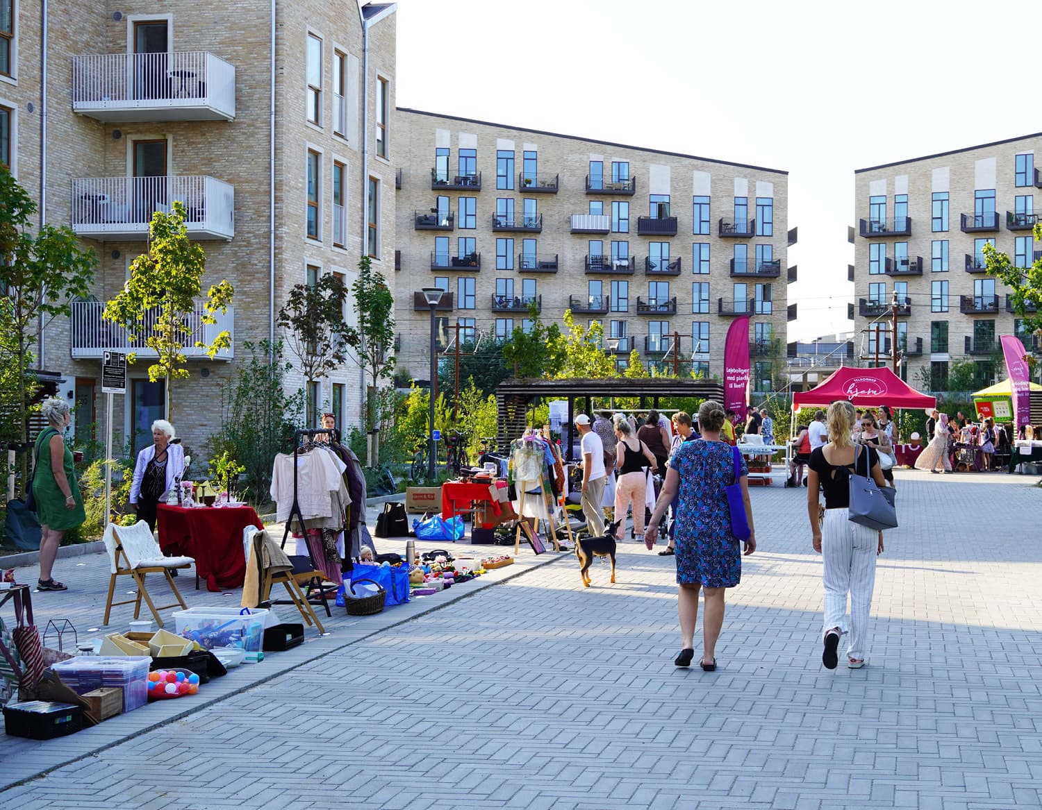 Afholdelse af loppemarked ved vores ejendom Strandby Huse i Greve