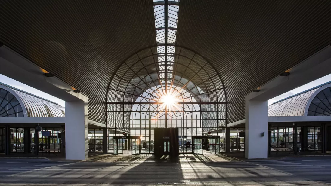 Høje Taastrup Station tæt på nybygget agerhusene