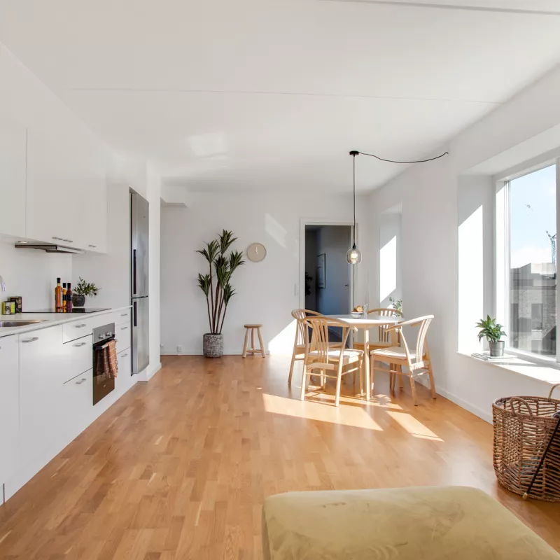 Kitchen and dining area 